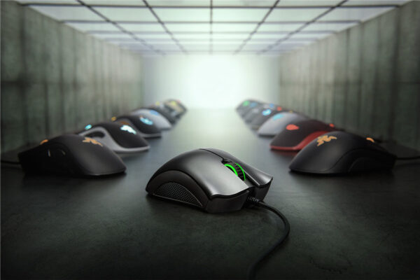 Razer DeathAdder Essential Gaming Mouse: 6400 DPI Optical Sensor - 5 Programmable Buttons - Mechanical Switches - Rubber Side Grips