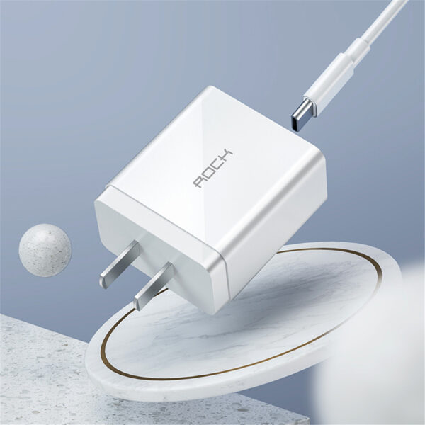 ROCK T12 Pro Single Port PD Travel Charger Set