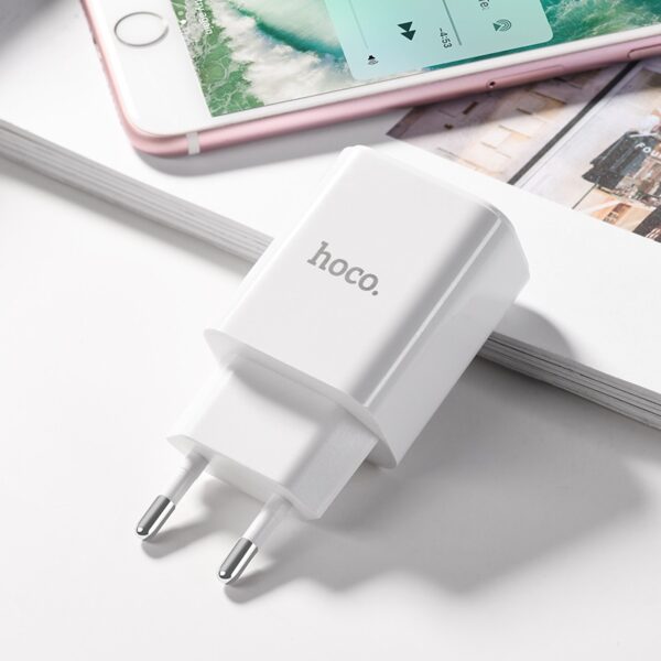 HOCO C61A Victoria Single Port Fast Charger For 7/7 Plus/6S/6S Plus/6 Plus/6/SE (2020)/ 11/ 11Pro/11ProMax/XsMax,/XR/ XS/X/8/8 Plus/ AirPods/Ipad/Samsung/LG/HTC/Huawei/Moto/xiao MI and More